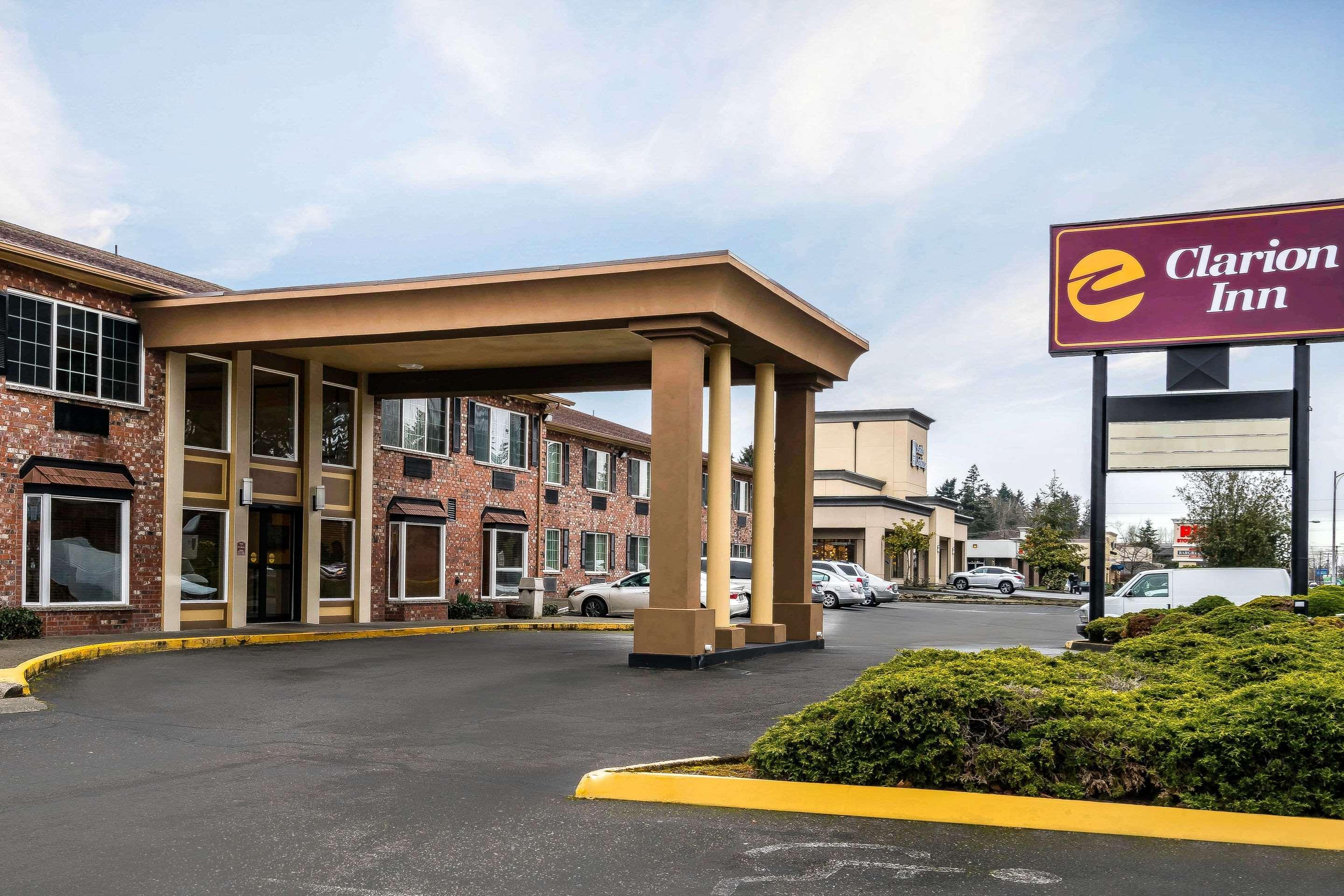 Clarion Inn Near Jblm Tacoma Exterior photo